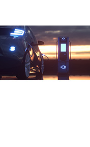 car at night (photo)