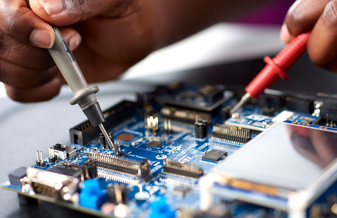 Microcontroller printed circuit board