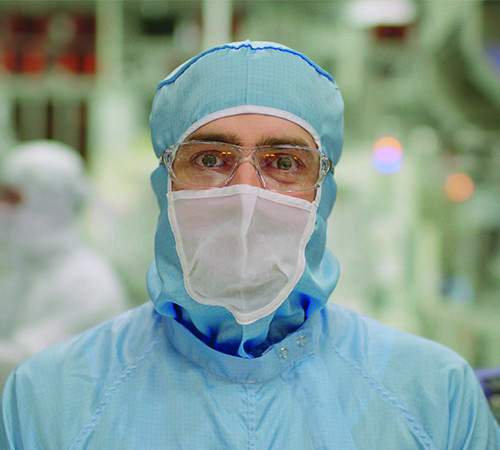Laboratory employee