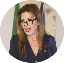 Rosaria Puglisi - Researcher at CNR-IMM, Coordinator of STEM Women in Science (photo)